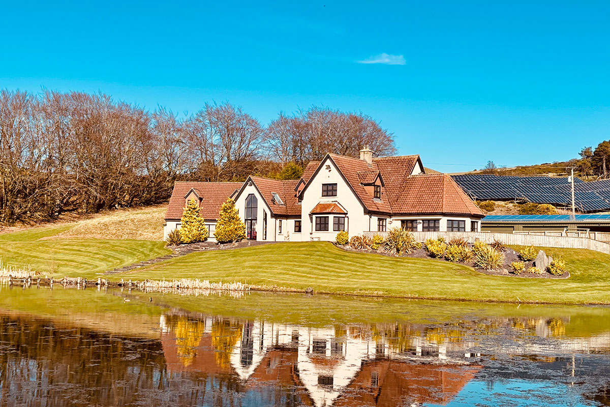 The Hoose accommodation at The Vu in Bathgate beside the reservoir and surrounding gardens