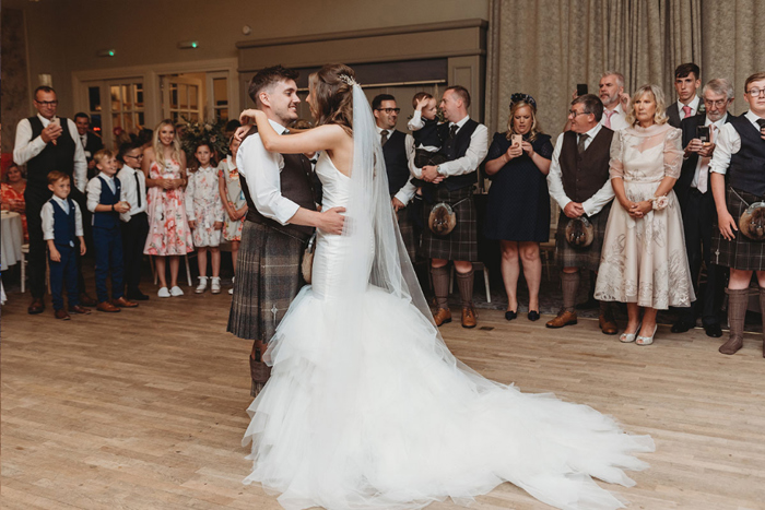Couple take to the dancefloor for their first dance