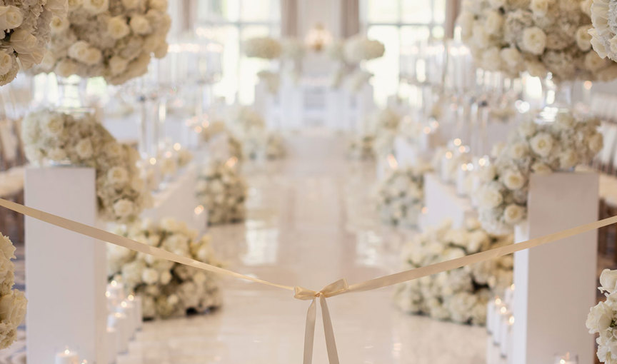 white floral ceremony decor at Trump Turnberry 