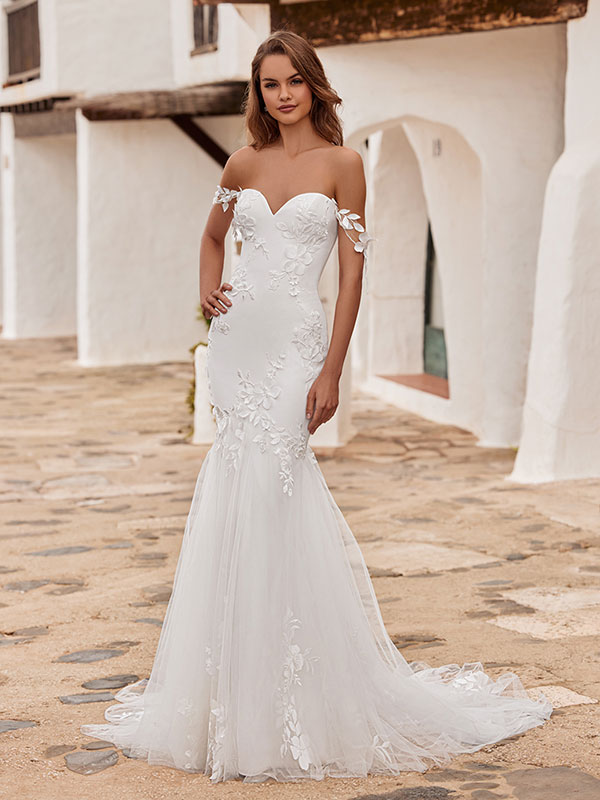 Sophia Grace Couture introduces new Enzoani bridal collection and sample  sale styles