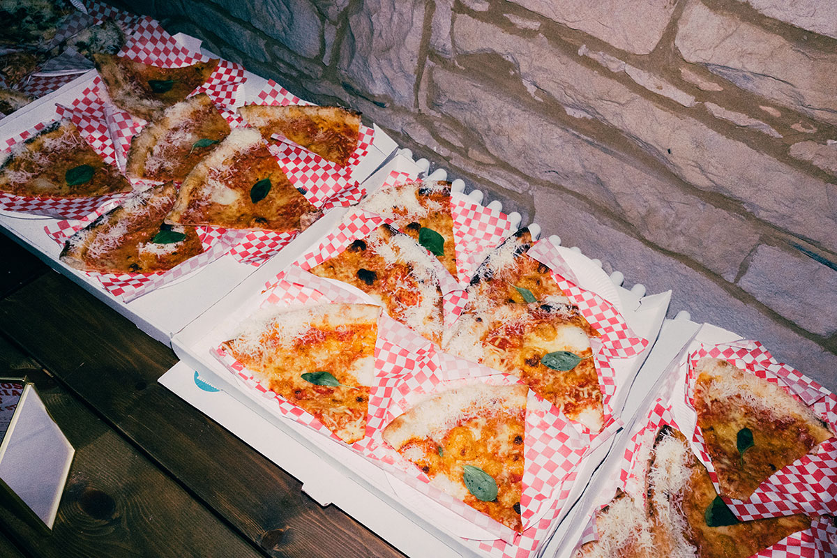 Civerinos pizza slices served at Glasgow wedding reception laid out in takeaway boxes