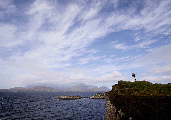 dunscaith-castle-isle-of-skye-elopement-cliff-edge-drone-cinematography