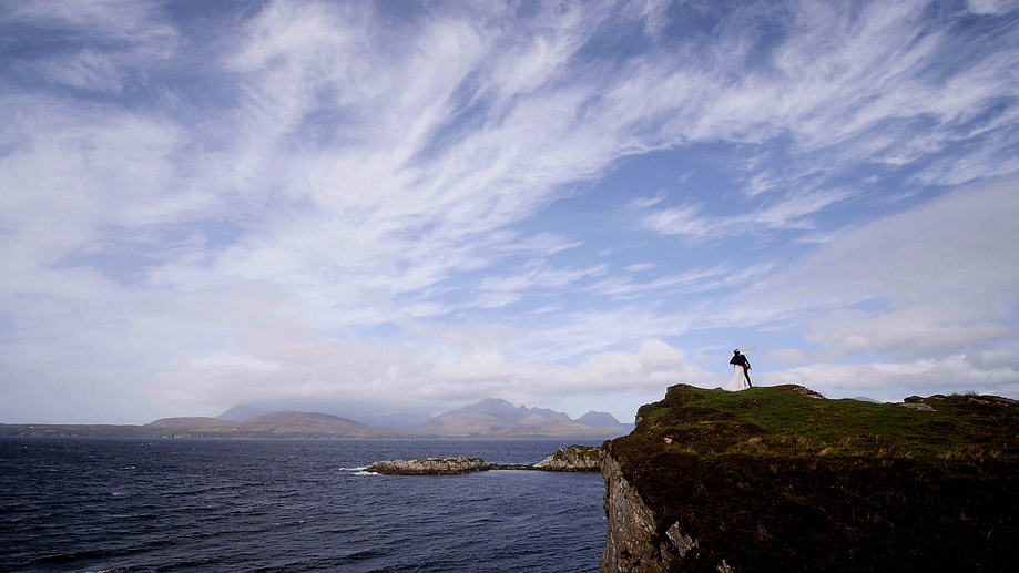 dunscaith-castle-isle-of-skye-elopement-cliff-edge-drone-cinematography