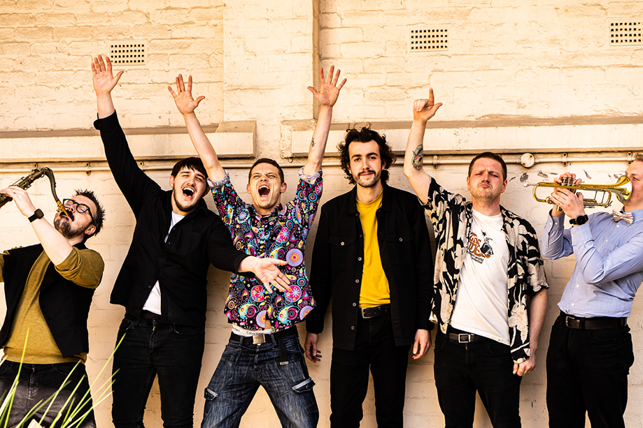 Hireaband's The Smokin Jeffreys