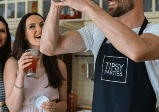Tipsy Parties cocktail making class in Glasgow