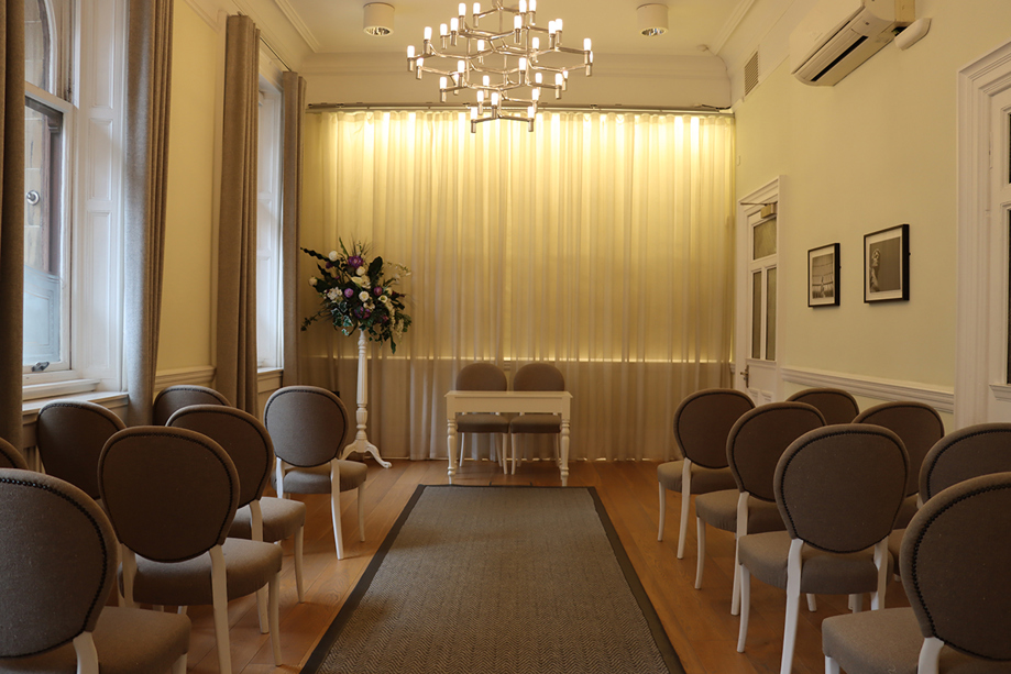 Cosy intimate ceremony set up.